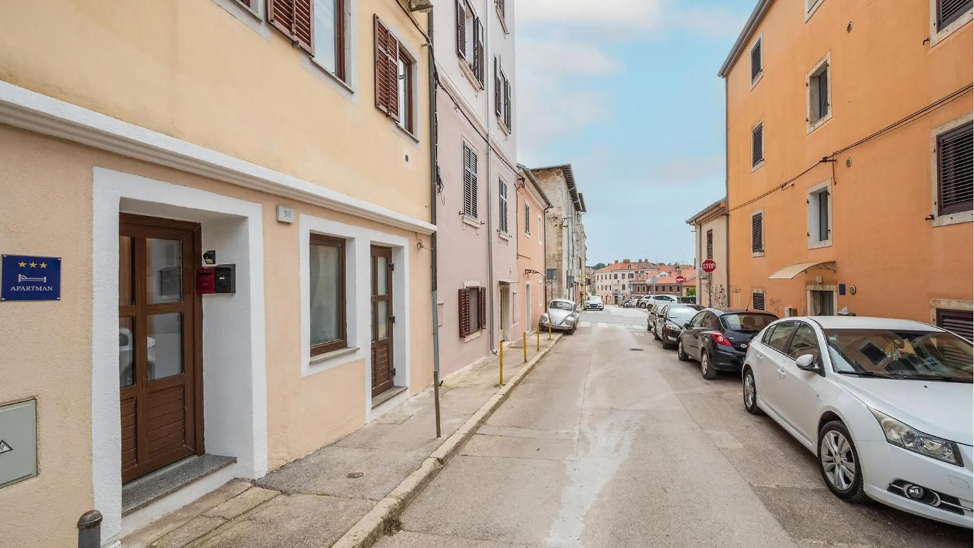 2 Bedroom Gorgeous Apartment In Pula