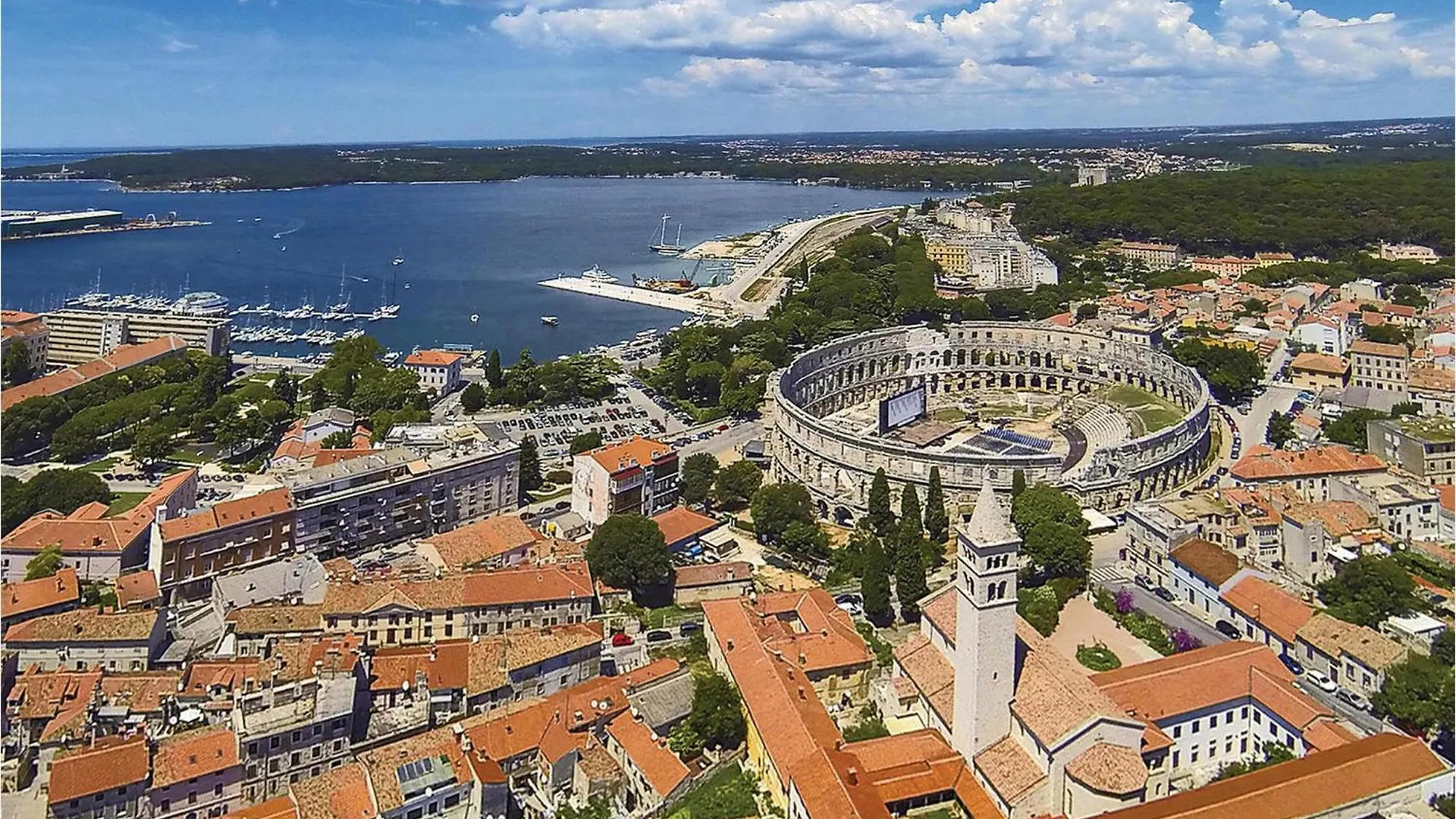 2 Bedroom Gorgeous Apartment In Pula Croatia